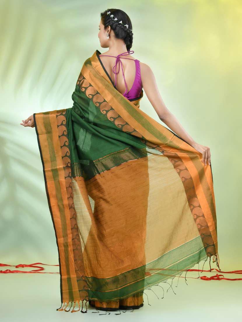 women solid with zari bordered saree with blouse - 21839519 -  Standard Image - 3