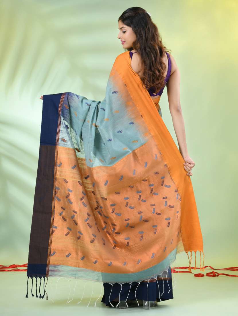 women self design handloom saree with blouse - 21839533 -  Standard Image - 3