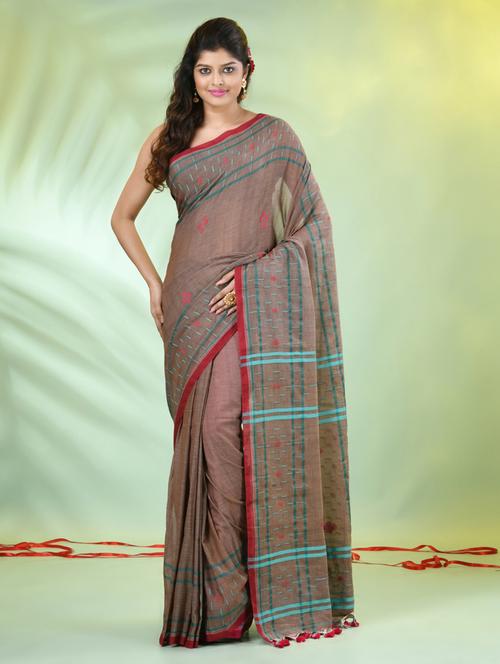 women self design handloom saree with blouse - 21839557 - Standard Image - 0