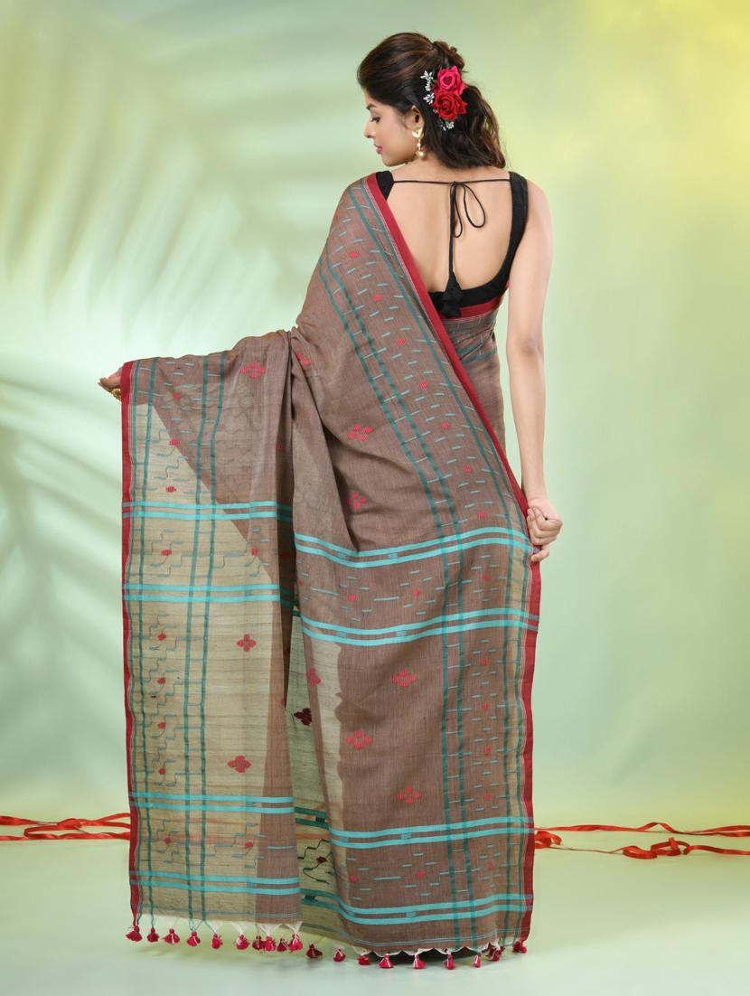women self design handloom saree with blouse - 21839557 - Standard Image - 3