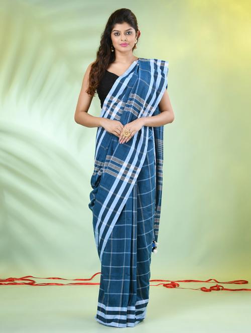 women checkered handloom saree with blouse - 21839570 - Standard Image - 0