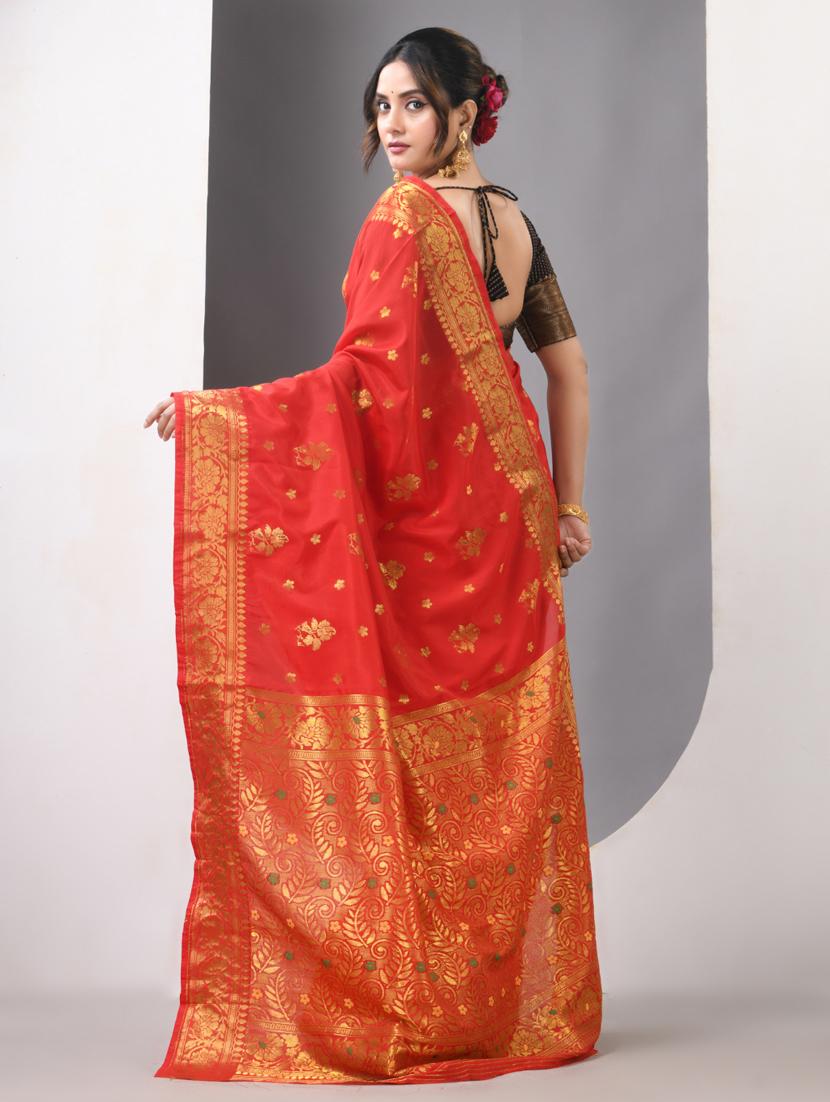 women self design bordered saree with blouse - 21839598 - Standard Image - 3