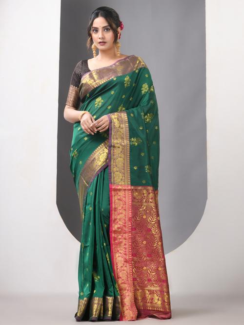 women self design bordered saree with blouse - 21839604 - Standard Image - 0