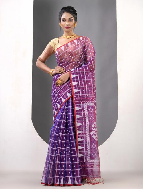women self design handloom saree with blouse - 21839638 - Standard Image - 0