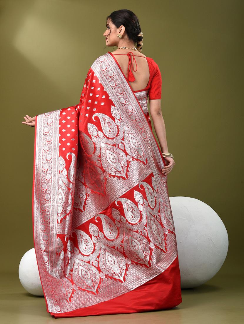 women self design banarasi saree with blouse - 21839746 - Standard Image - 3