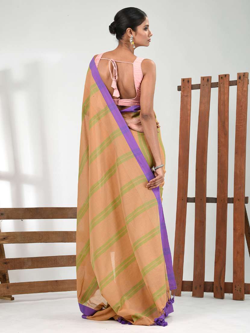 women beige handloom saree with blouse - 21839792 -  Standard Image - 3