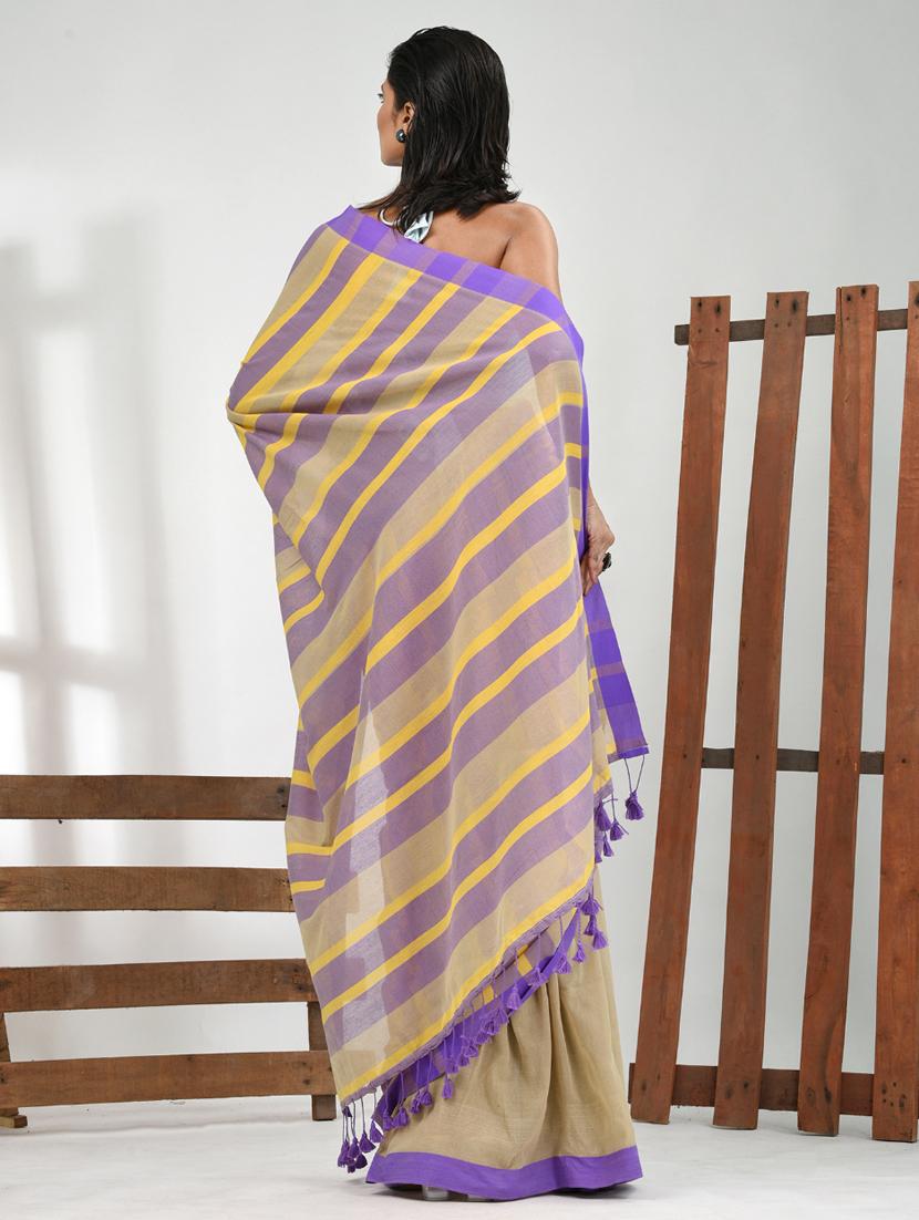 women striped handloom saree with blouse - 21839799 - Standard Image - 3