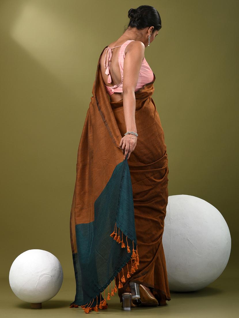 women solid handloom saree with blouse - 21839814 - Standard Image - 3