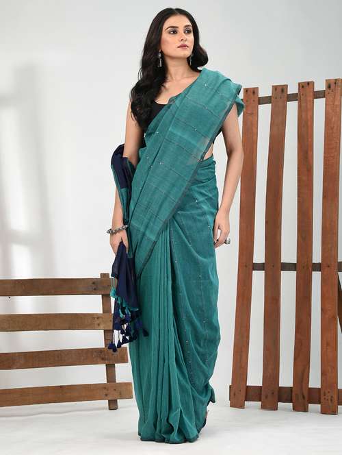 women striped handloom saree with blouse - 21839824 - Standard Image - 0