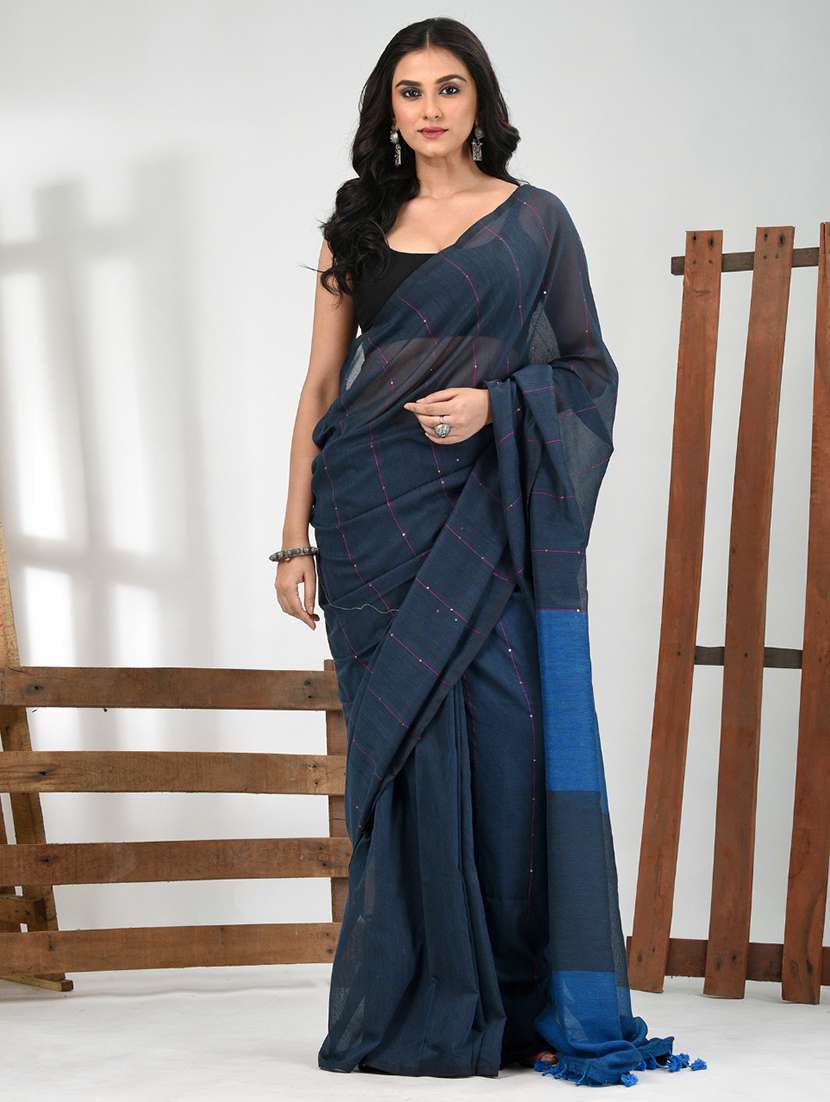women striped handloom saree with blouse