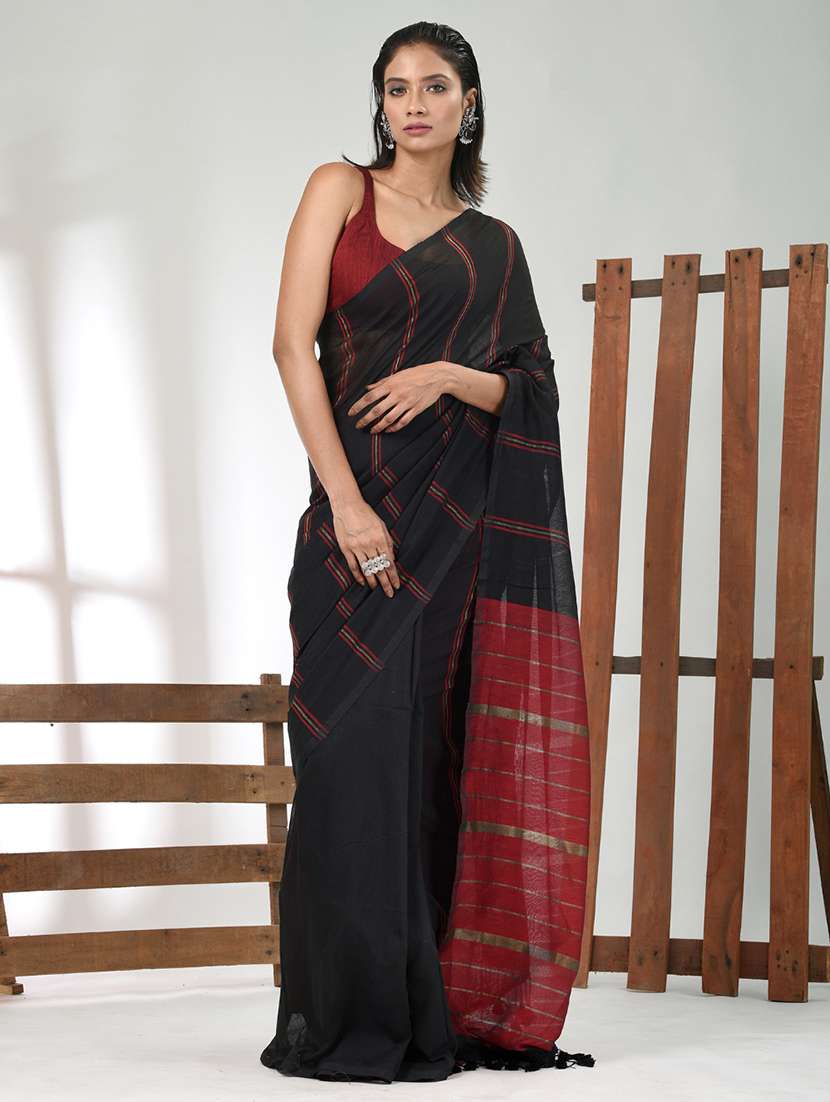 women striped handloom saree with blouse - 21839829 - Zoom Image - 0