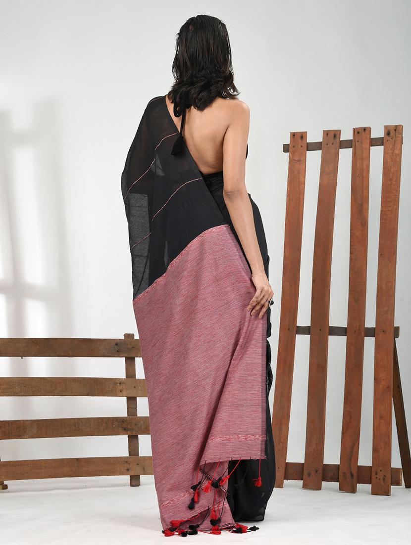 women striped handloom saree with blouse - 21839836 - Standard Image - 3