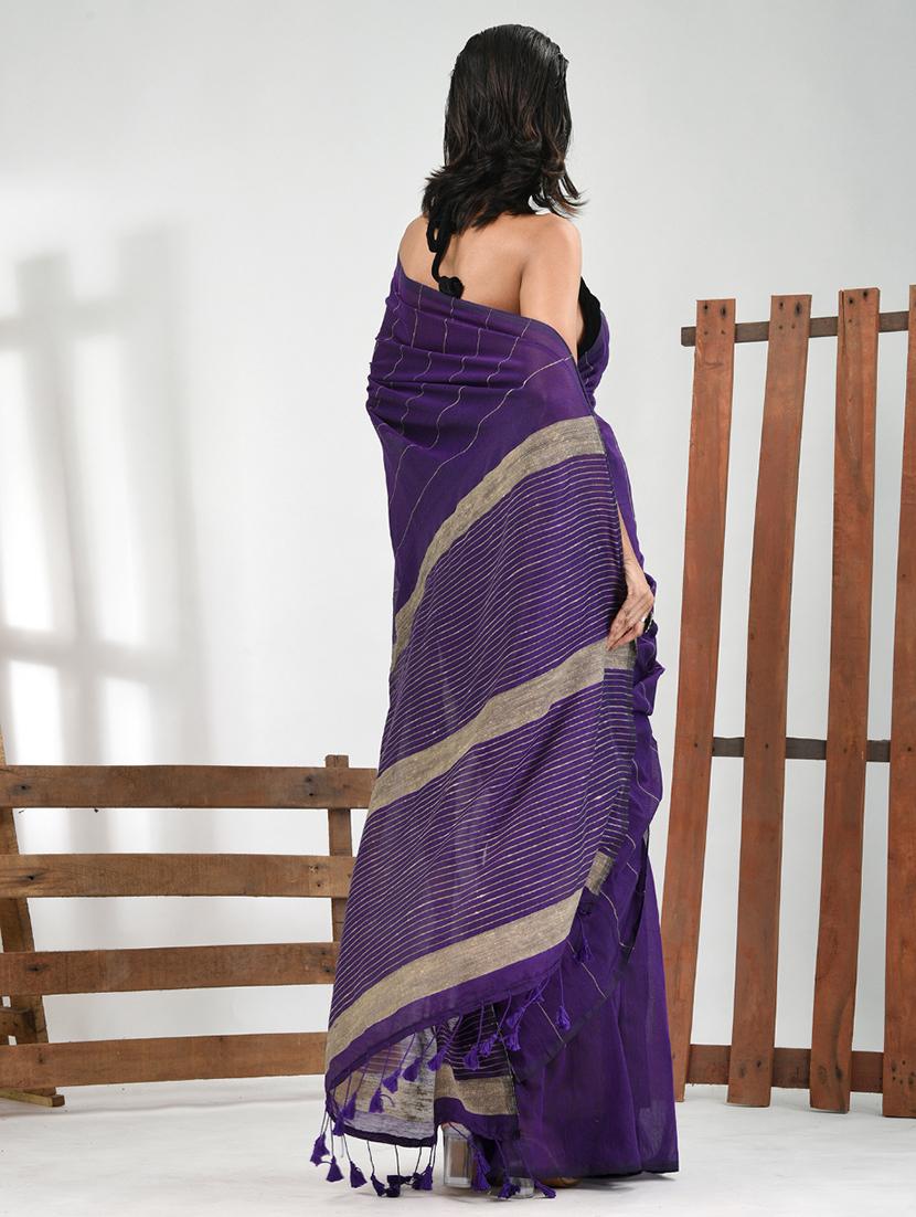 women striped handloom saree with blouse - 21839841 - Standard Image - 3