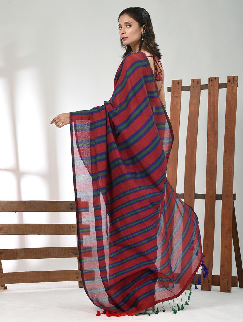 women striped handloom saree with blouse - 21839864 - Standard Image - 3