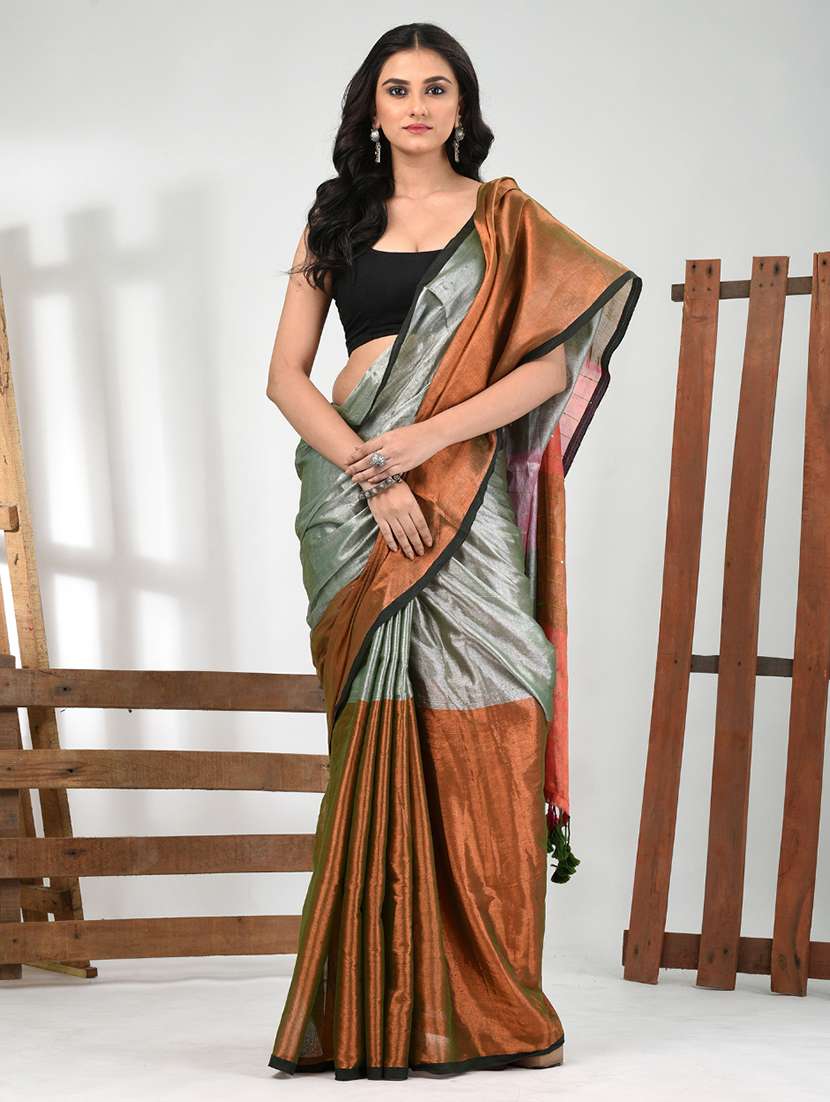 women grey handloom saree with blouse - 21839889 -  Zoom Image - 0