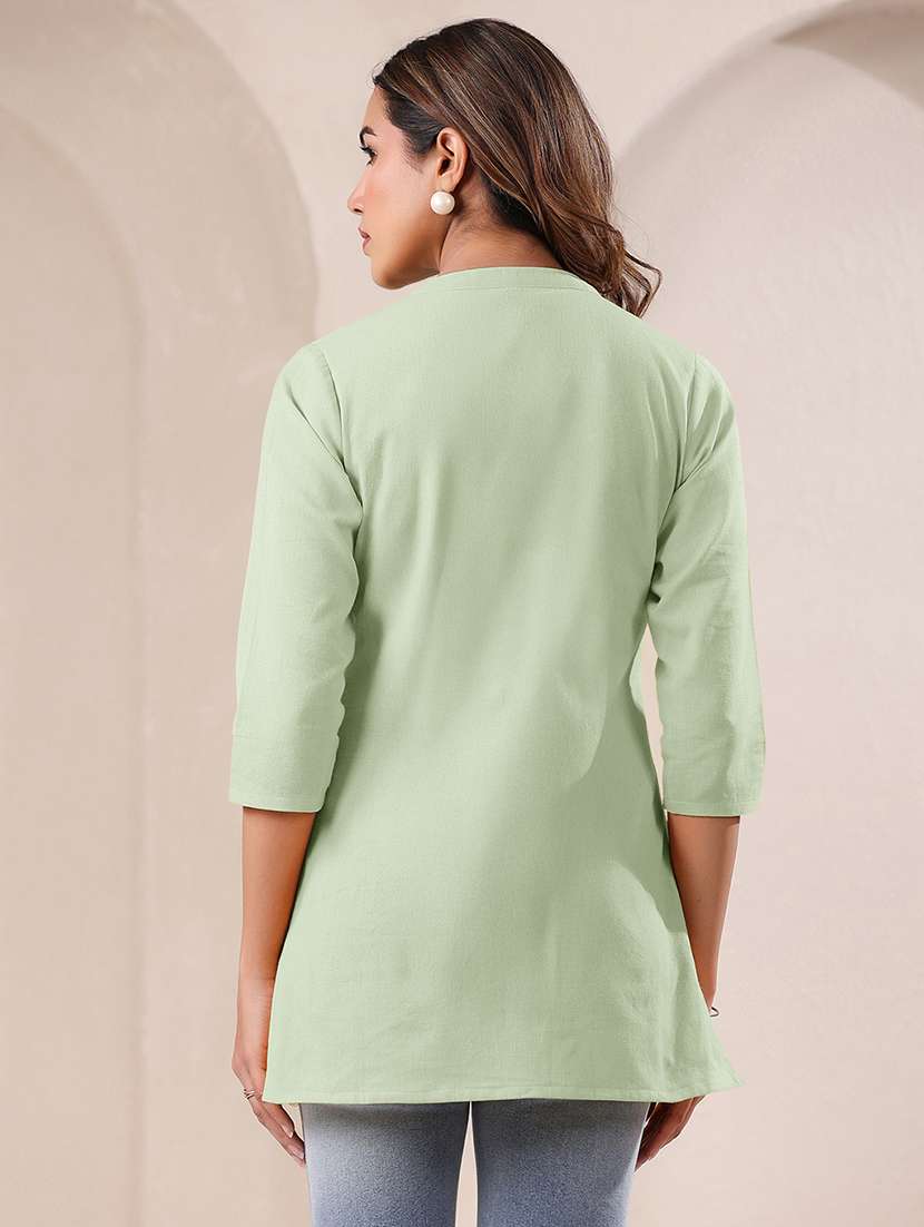 women solid mandarn neck straight kurti - 21840077 - Standard Image - 3