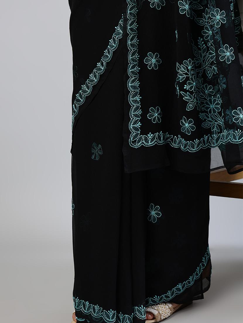 women black chikankari work saree with blouse - 21840117 - Standard Image - 5