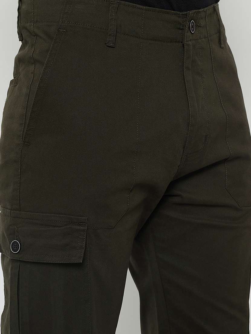 men solid mid rise cargo - 21840161 - Standard Image - 3