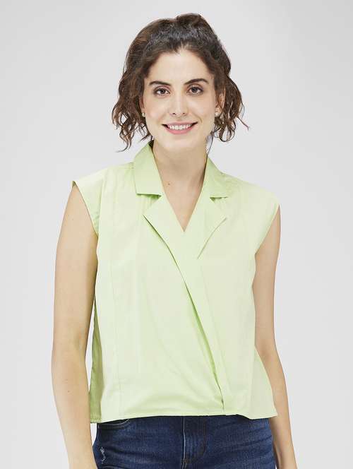 women solid lapel collared sleeveless top - 21840303 - Standard Image - 0