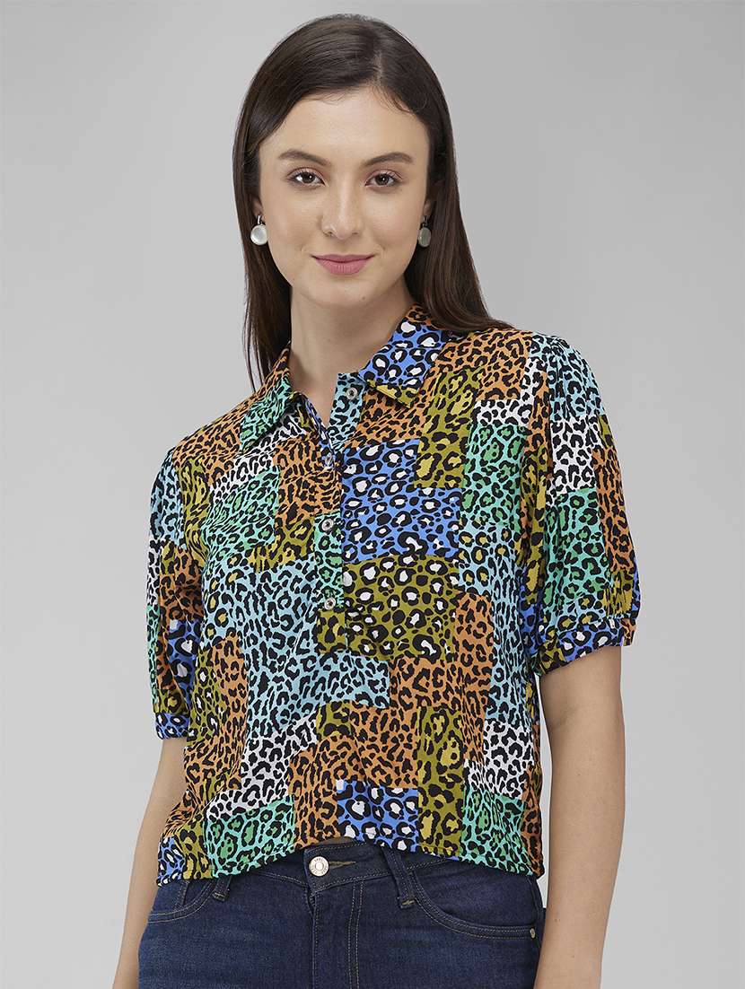 women animal printed collaredpuff sleeves top