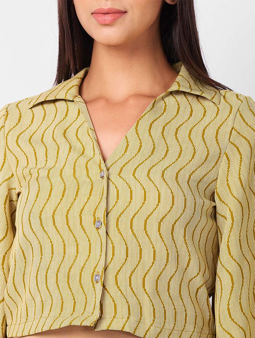 women printed bell sleeves crop shirt - 21840695 -  Standard Image - 3