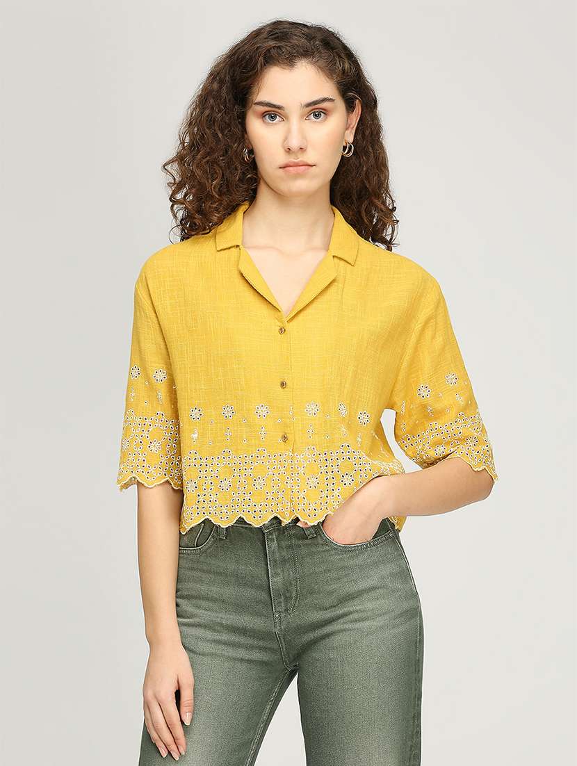 women schiflli detailed crop top