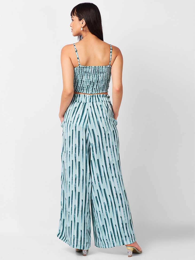 women printed top and palazzo co-ord set - 21840849 - Standard Image - 3