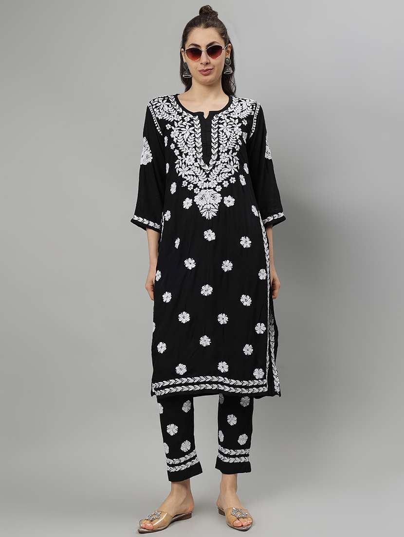 women chikankari three quarter sleeve kurta pant set