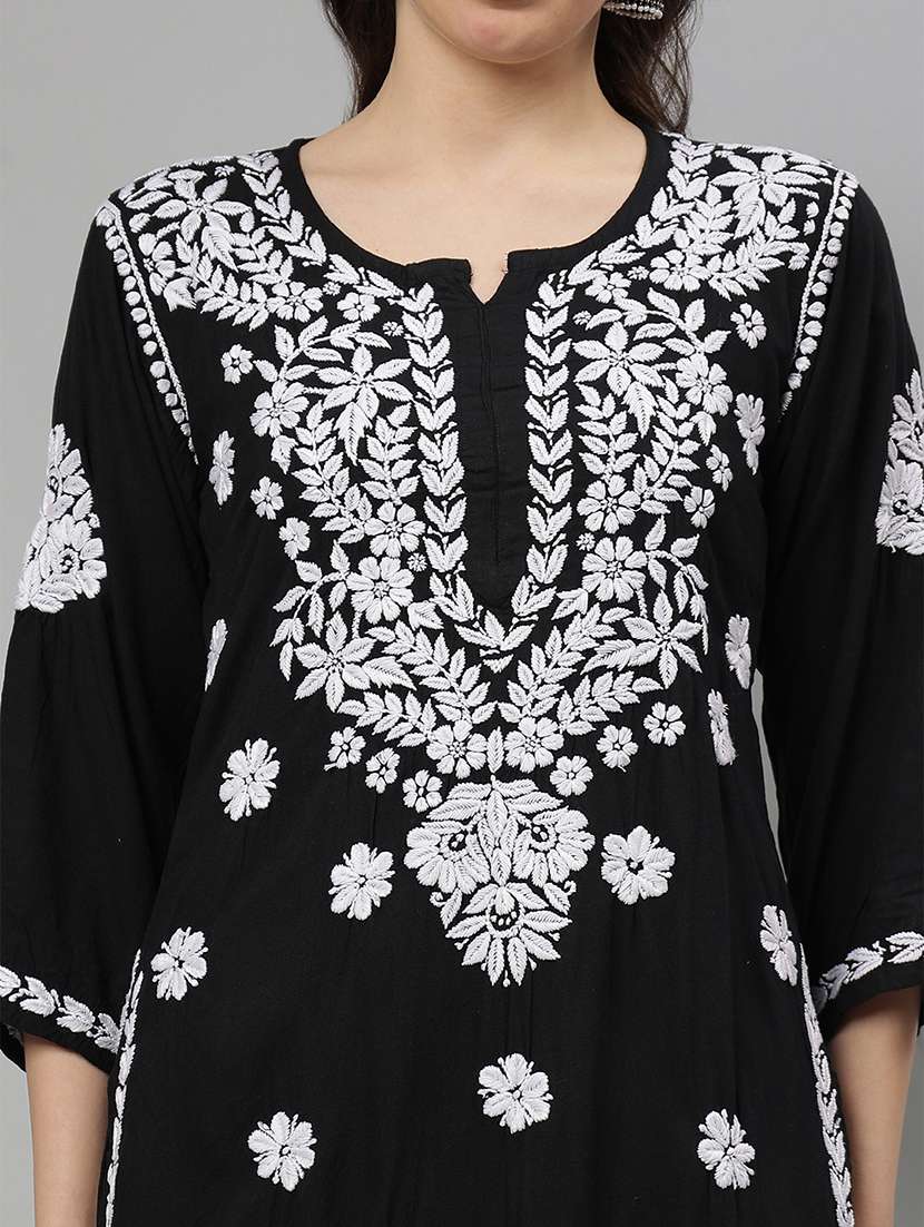 women chikankari three quarter sleeve kurta pant set - 21841517 -  Standard Image - 5