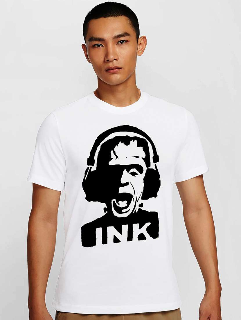 men white round neck regular fit t-shirt - 21841643 -  Zoom Image - 0