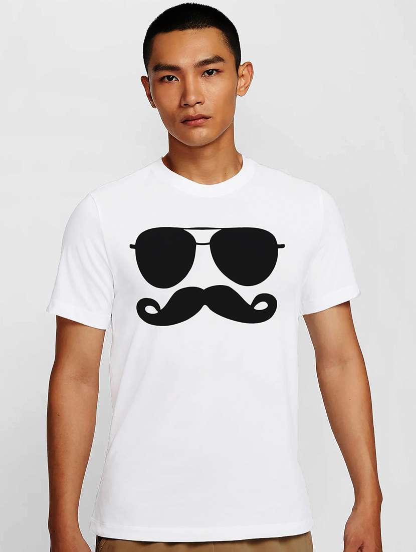 men white round neck regular fit t-shirt - 21841658 -  Zoom Image - 0