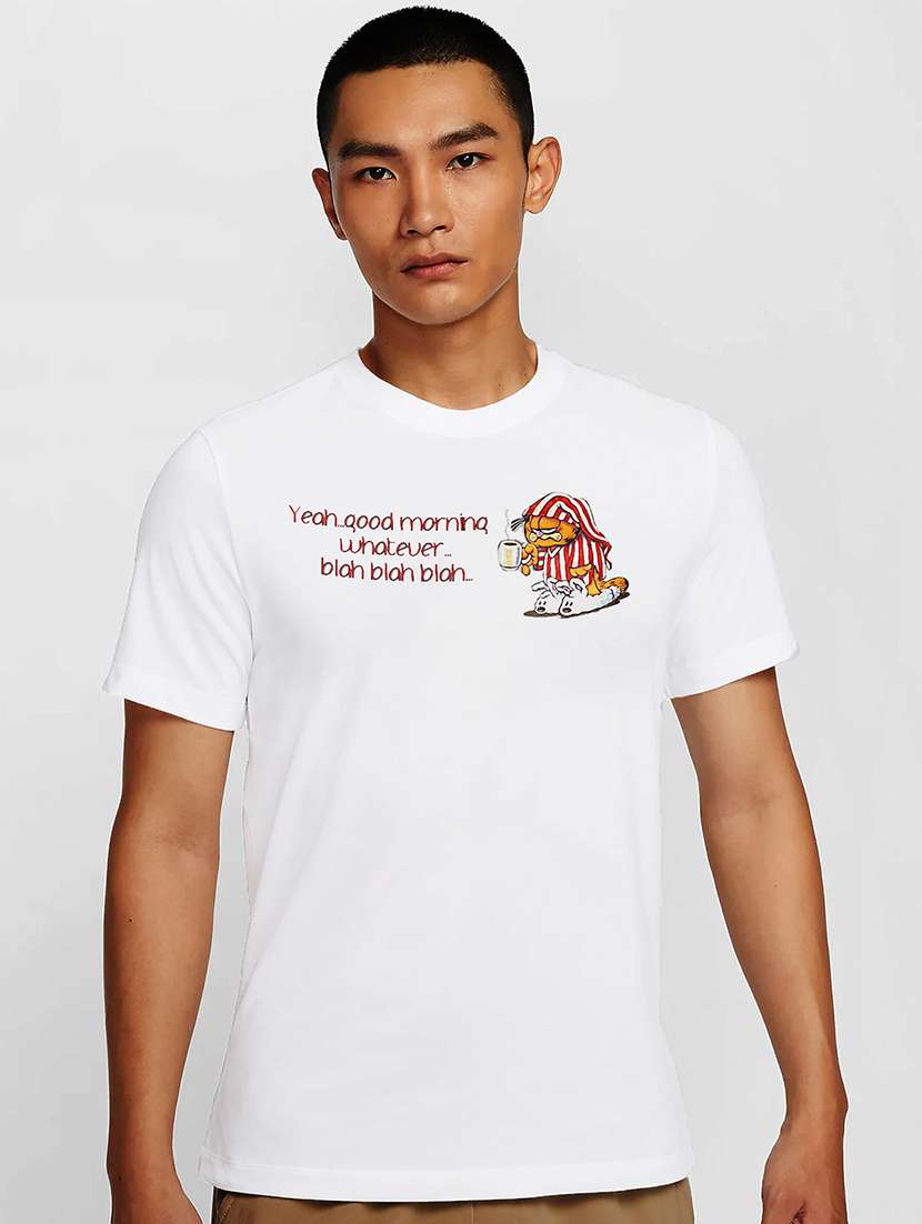 men white round neck regular fit t-shirt - 21841755 - Zoom Image - 0