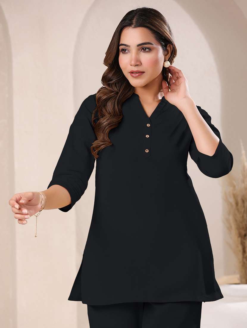women black three quarter sleeves straight kurti