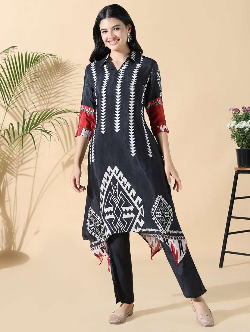 women three quarter sleeve kurta pant set