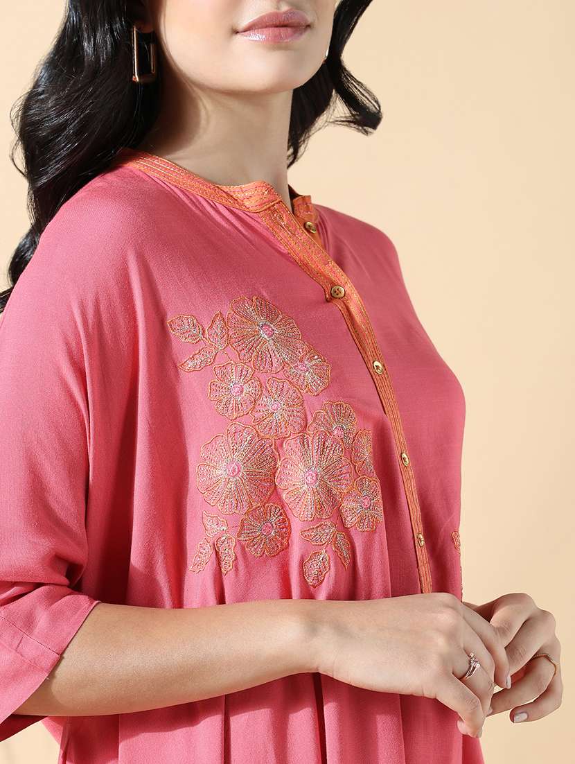 women pink embroidered kurta palazzo set  - 21842934 -  Standard Image - 5