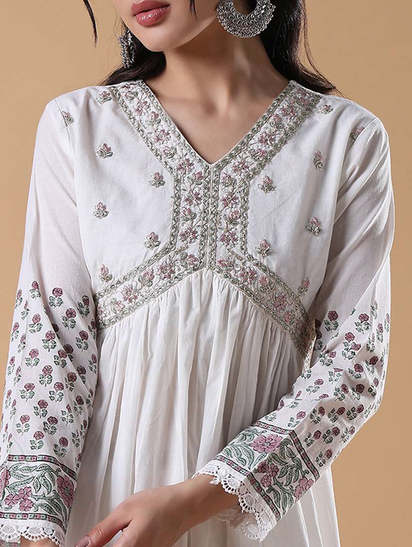 women three quarter sleeve kurta pant with dupatta set - 21842951 -  Standard Image - 5