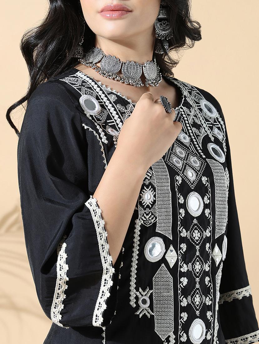 women black three quarter sleeve kurta palazzo set - 21842984 - Standard Image - 5
