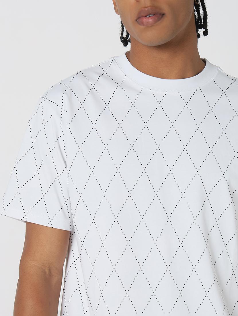 men all over print round neck regular fit t-shirt - 21843263 - Standard Image - 5