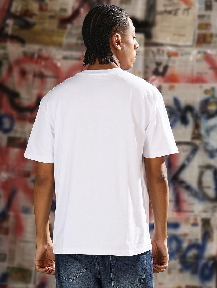 men chest print round neck regular fit t-shirt - 21843322 - Standard Image - 3
