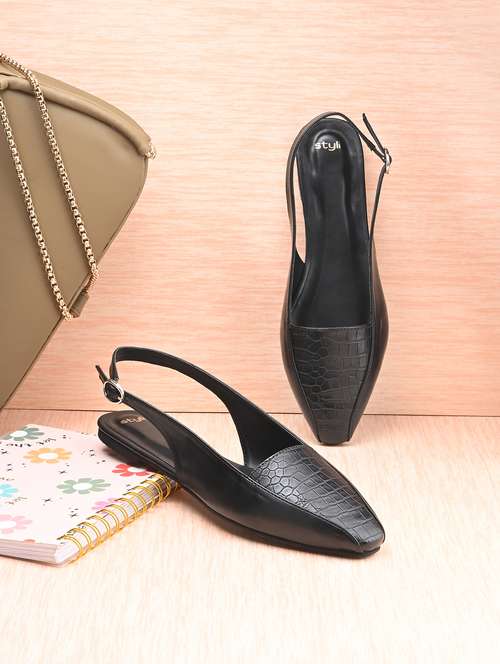 women black textured flats