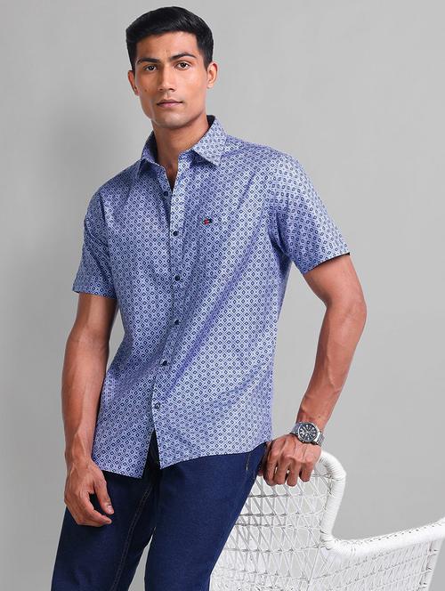men printed short sleeve slim fit casual shirt - 21844529 -  Standard Image - 0