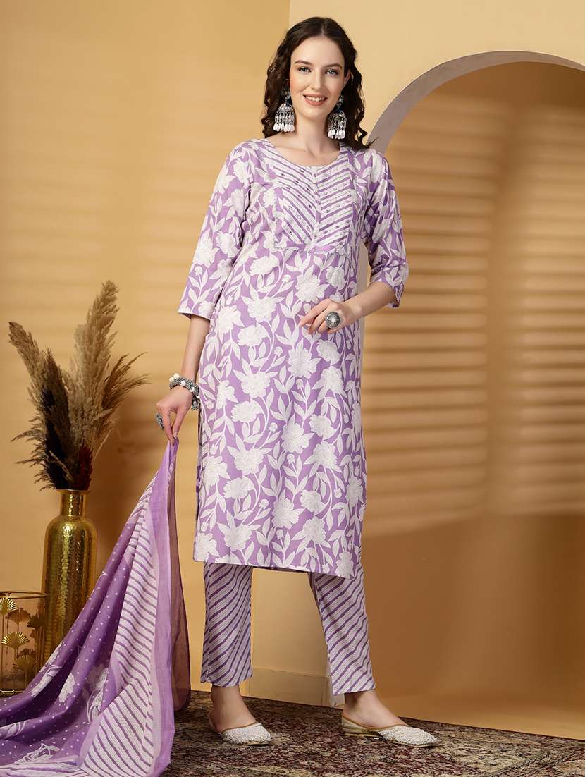 women three quarter sleeve kurta pant with dupatta set - 21844931 -  Standard Image - 5