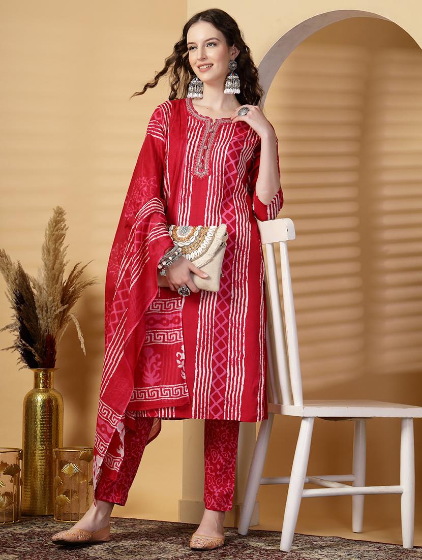 women three quarter sleeve kurta pant with dupatta set - 21844947 - Zoom Image - 0