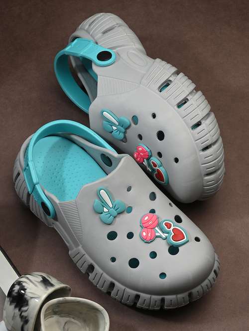 women grey solid clogs