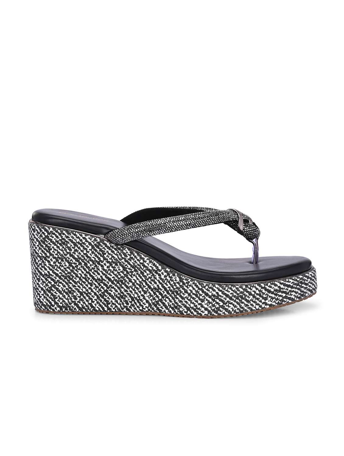 women black toe separator wedge - 21845502 -  Standard Image - 3