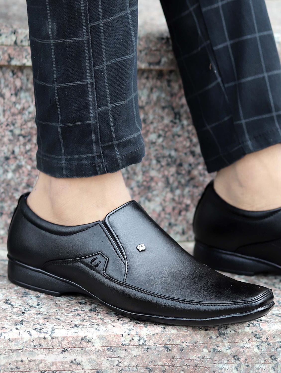 men black slip on formal shoes - 21853482 - Standard Image - 3