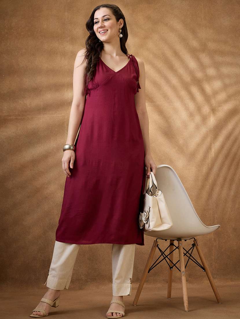 women maroon solid sleeveless a-line kurta