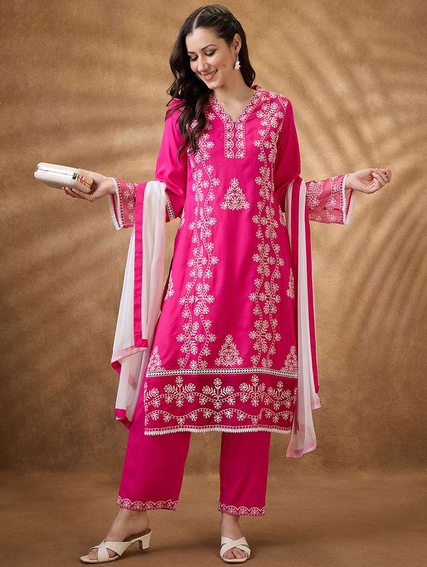 women three quarter sleeve kurta pant with dupatta set