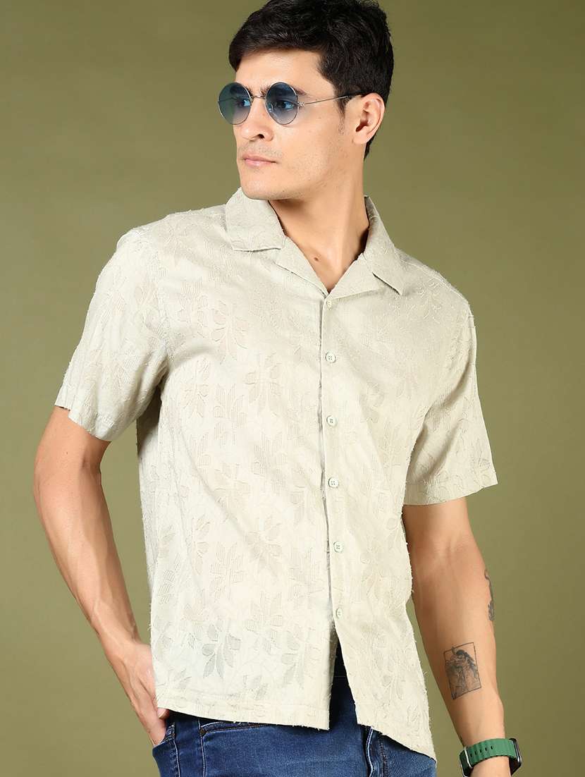 men self design short sleeve casual fit casual shirt