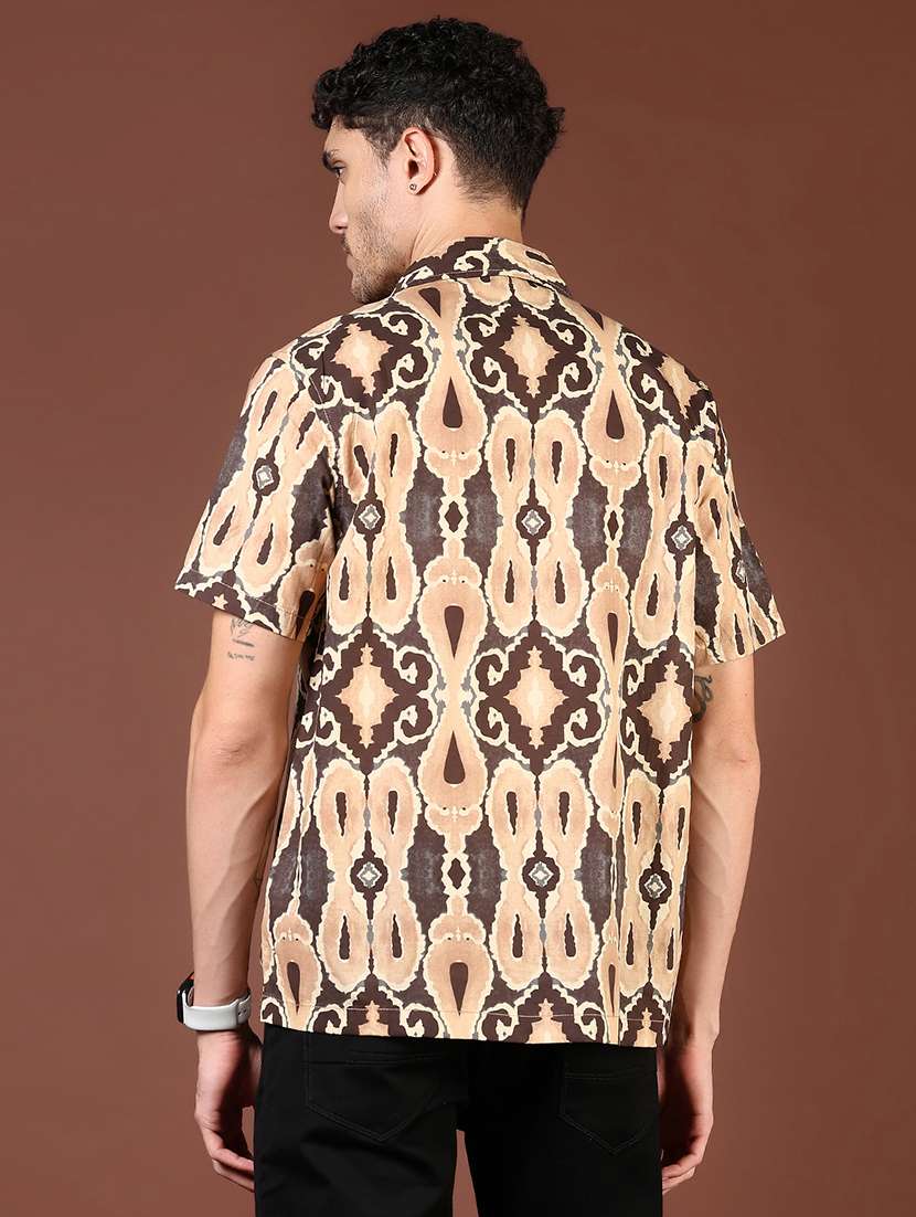 men printed cuban collared short sleeve shirt - 21854310 -  Standard Image - 3